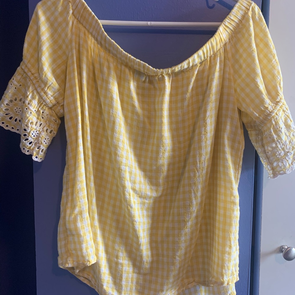 Yellow blouse - Picture 2 of 2